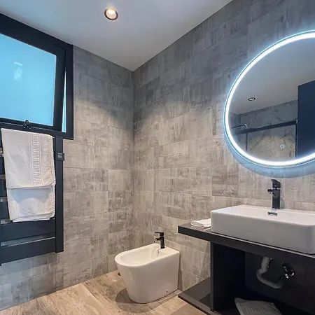 Casa Requinte - Jacuzzi Arco da Calheta (Madeira)