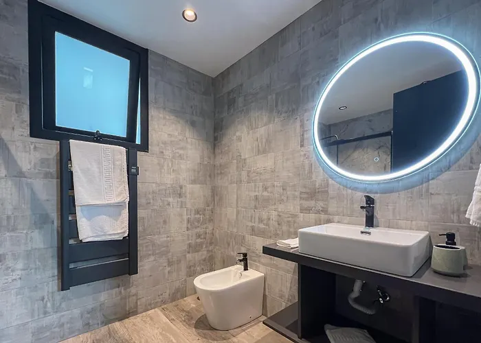 Casa Requinte - Jacuzzi Arco da Calheta (Madeira)