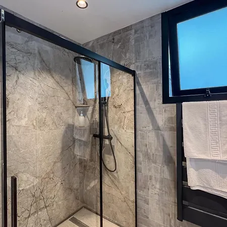 Casa Requinte - Jacuzzi Arco da Calheta (Madeira)